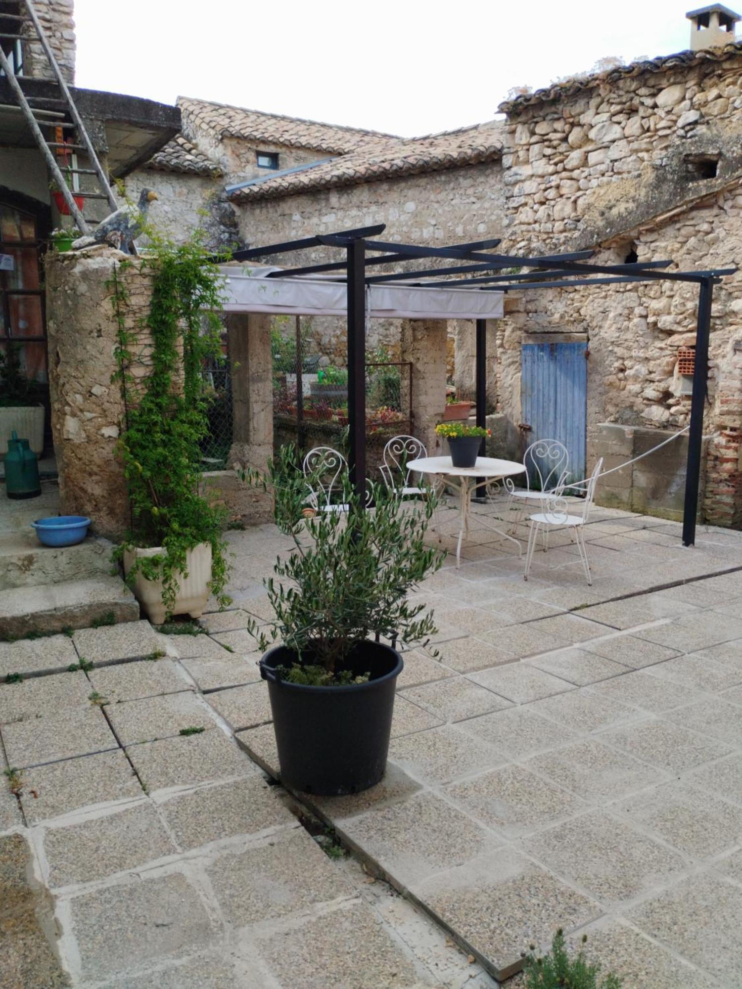 L Atelier De Raymond Aparthotel Verfeuil Εξωτερικό φωτογραφία