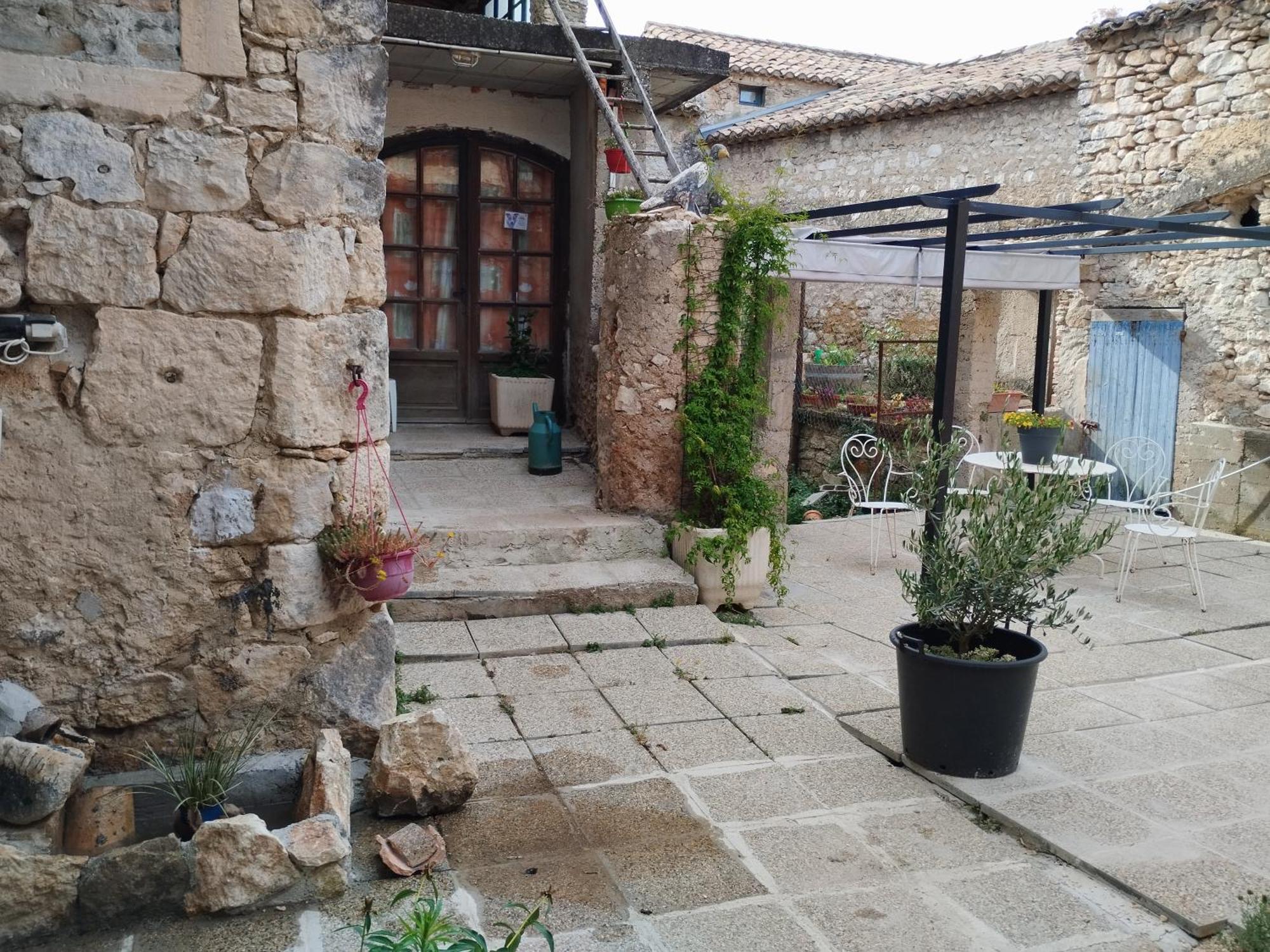 L Atelier De Raymond Aparthotel Verfeuil Δωμάτιο φωτογραφία